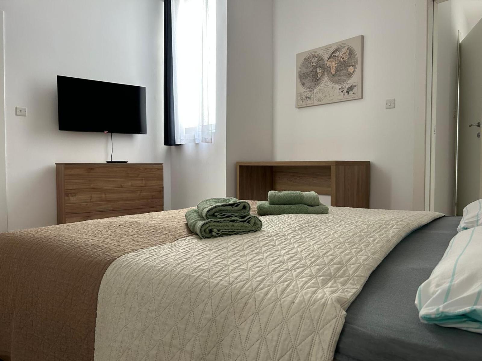 Exceptional 3-Bedroom Apartment, Sliema - Tigne Point! Kültér fotó