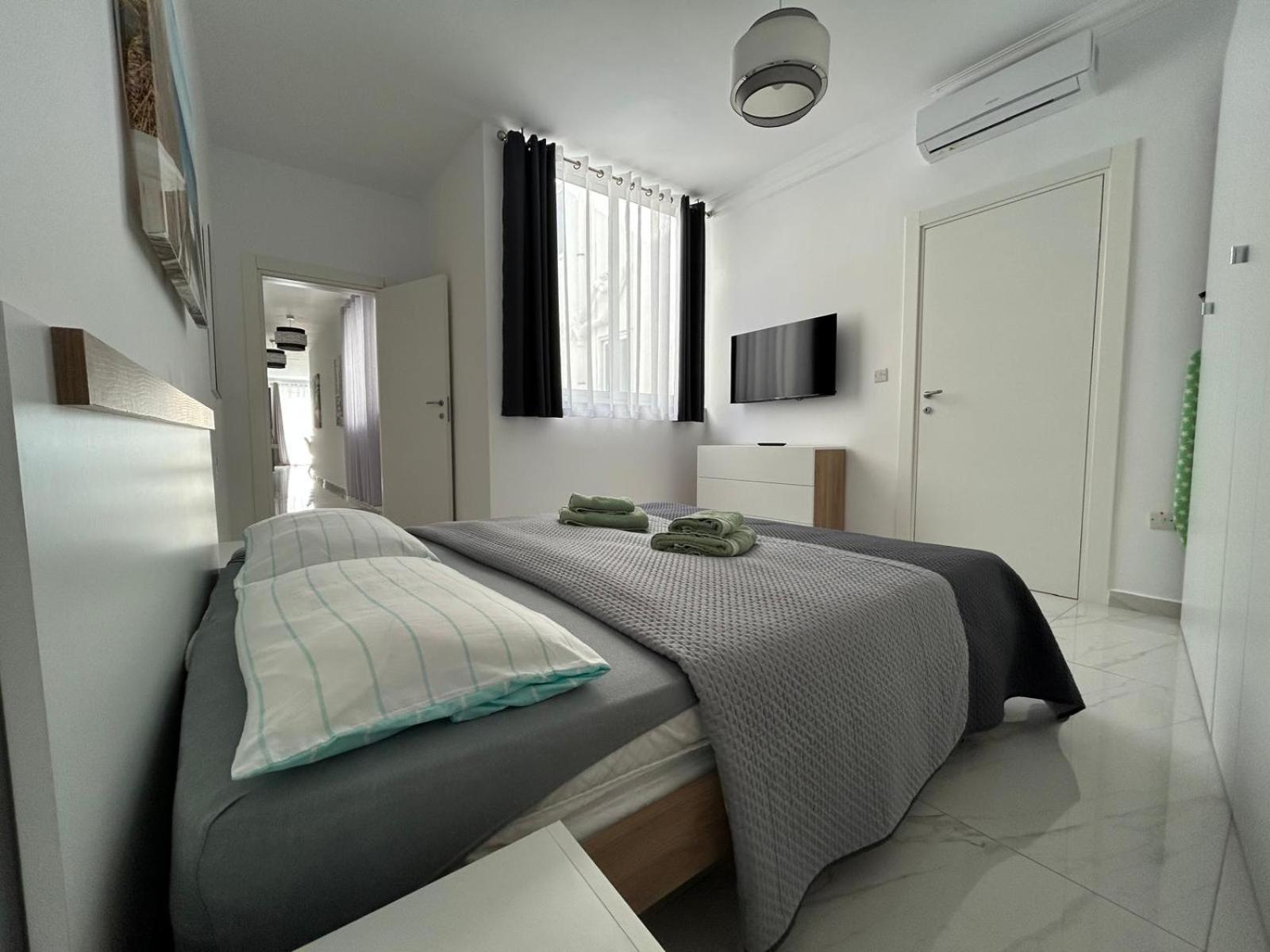 Exceptional 3-Bedroom Apartment, Sliema - Tigne Point! Kültér fotó