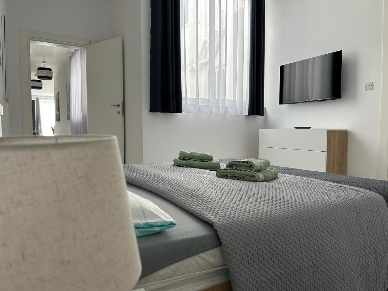 Exceptional 3-Bedroom Apartment, Sliema - Tigne Point! Kültér fotó